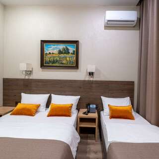 Гостиница Xenia City Hotels Селигерская Москва Трехместный Комфорт-2